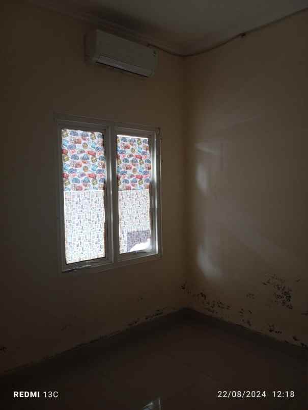 dijual rumah daarra residence