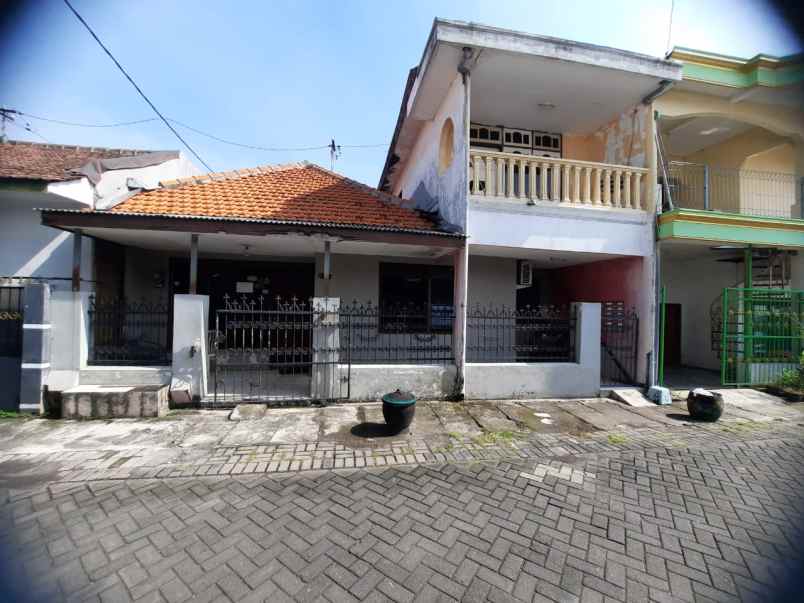 dijual rumah daerah jenggolo sidoarjo