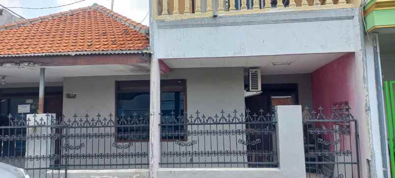 dijual rumah daerah jenggolo sidoarjo