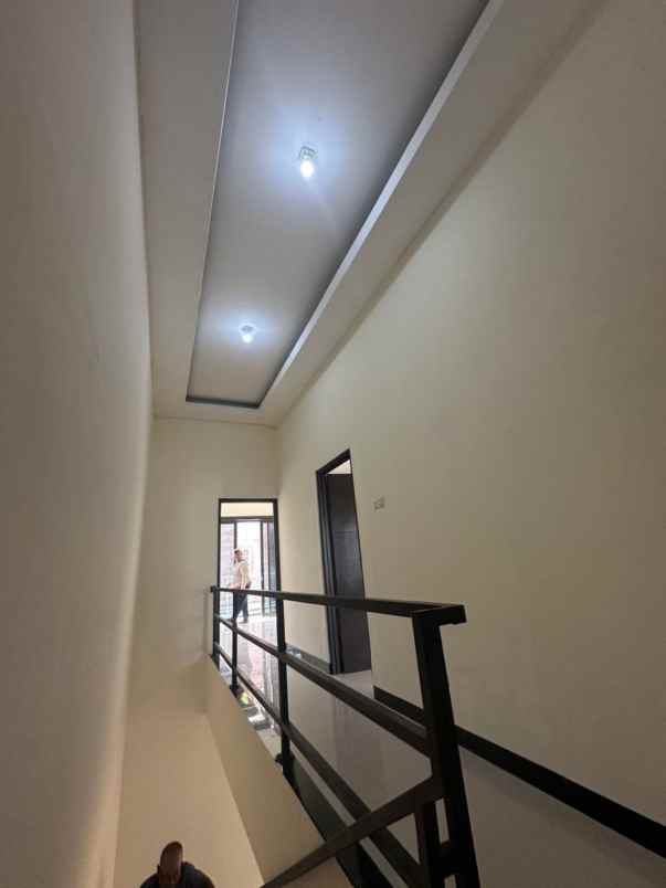 dijual rumah darmo indah timur