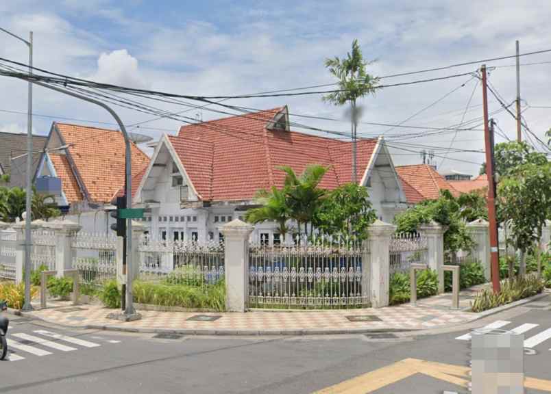 dijual rumah darmo kec wonokromo