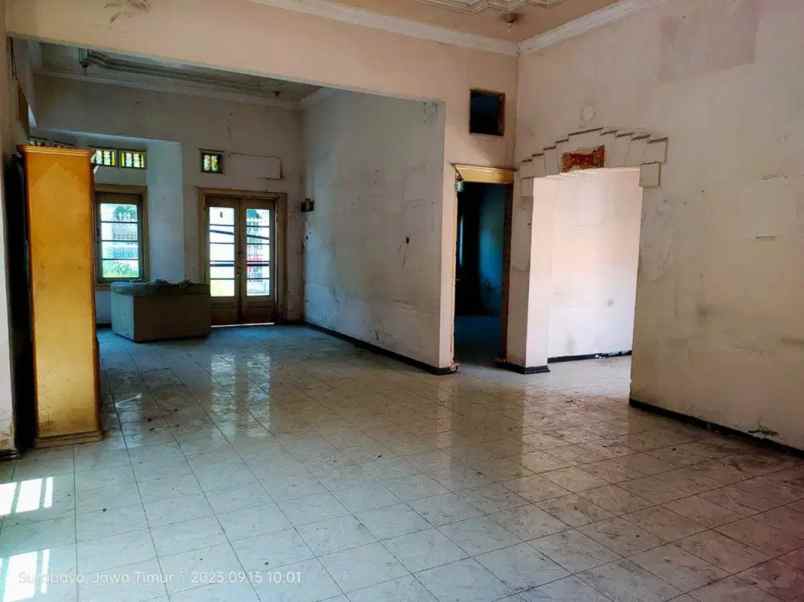 dijual rumah darmo kec wonokromo