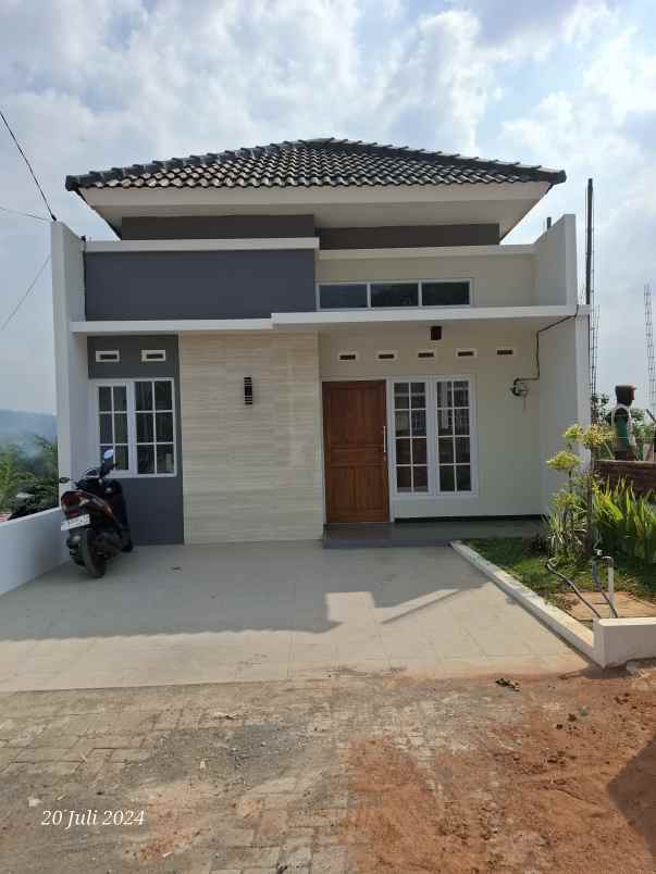 dijual rumah dawung pudakpayung