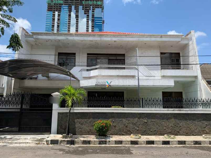 dijual rumah dharmahusada indah timur