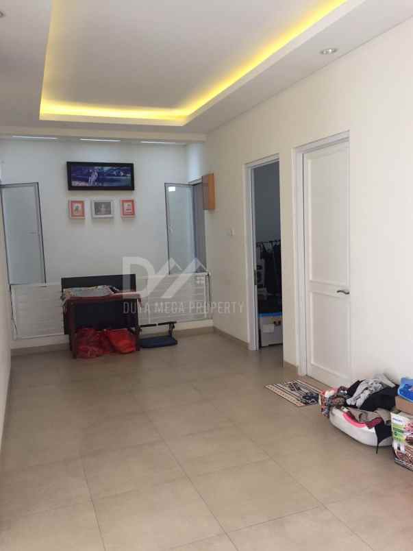 dijual rumah di bsd city