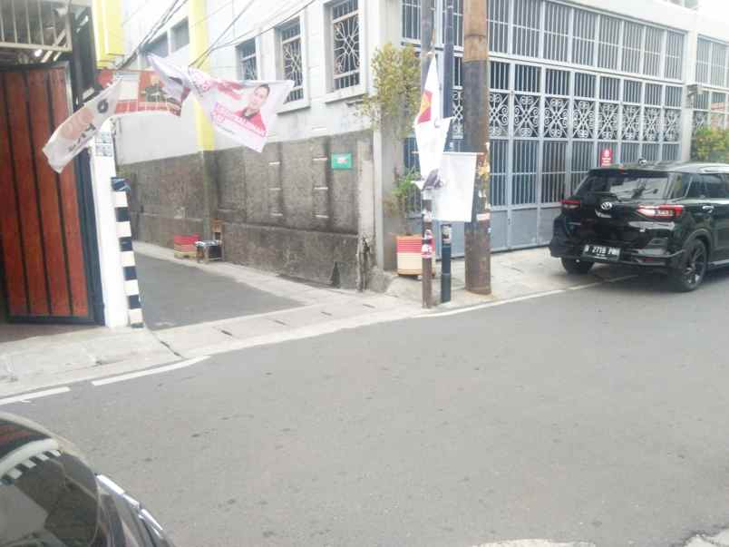 dijual rumah di bungur besar jakarta pusat