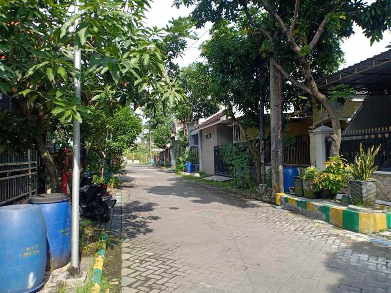 dijual rumah di gedangan dekat sirabaya