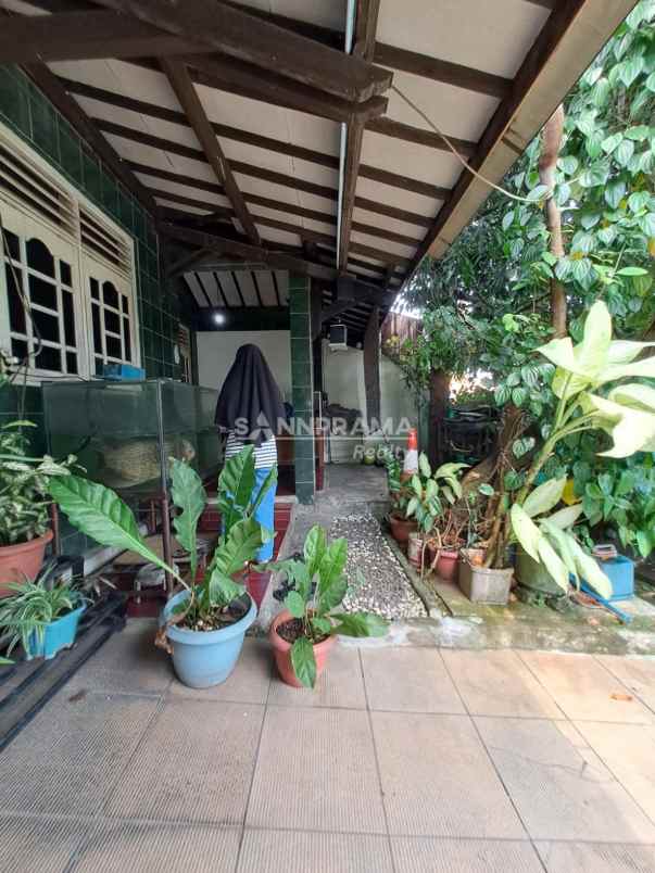 dijual rumah di kembang lio pancoran mas depok