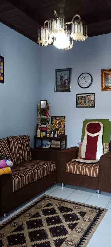 dijual rumah di pugad plamongansari semarang