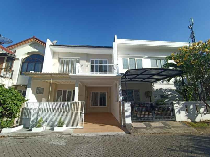 dijual rumah di taman mutiara pakuwon city surabaya