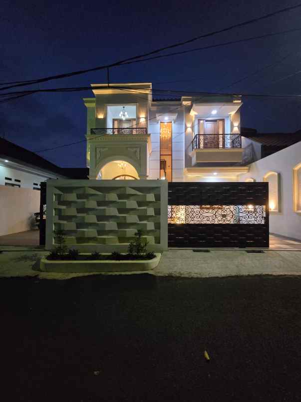 dijual rumah duren sawit