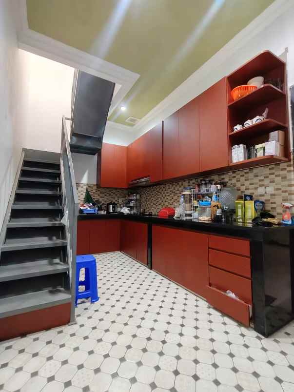 dijual rumah duren sawit