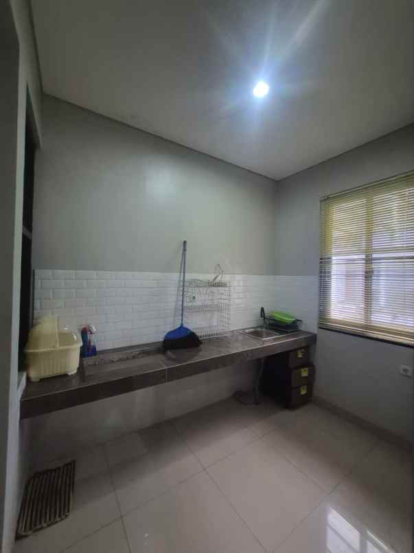 dijual rumah duren sawit jakarta timur