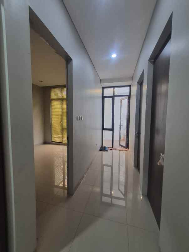 dijual rumah duren sawit jakarta timur