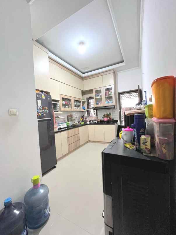 dijual rumah duren sawit jaktim