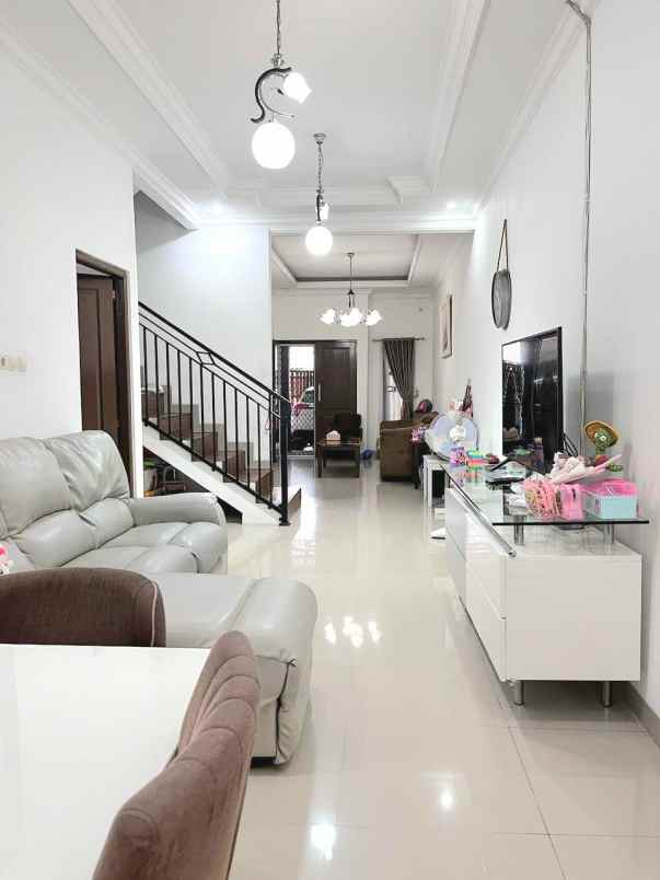 dijual rumah duren sawit jaktim