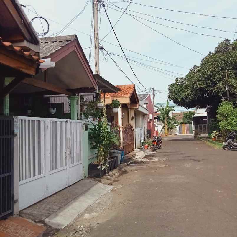 dijual rumah duta bintaro cluster sanur