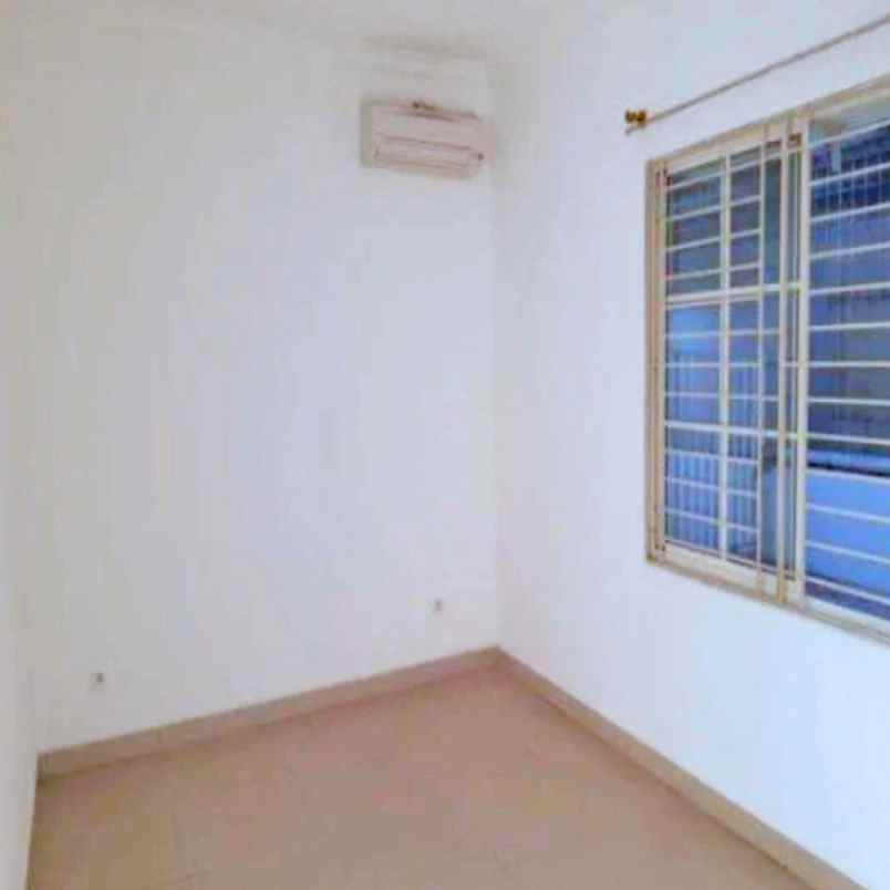 dijual rumah florence mediterania