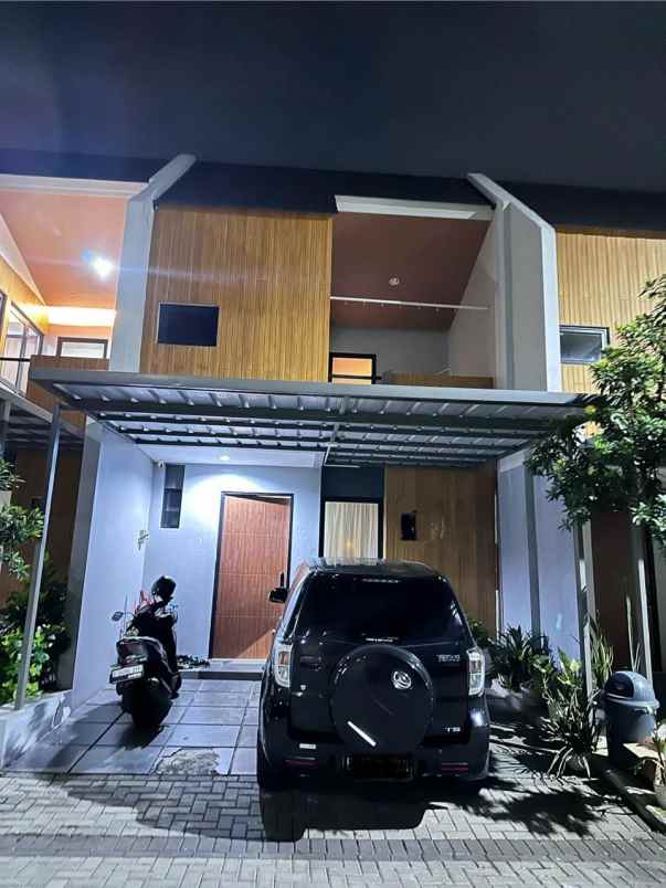 dijual rumah full furnished cluster o8 grand wisata