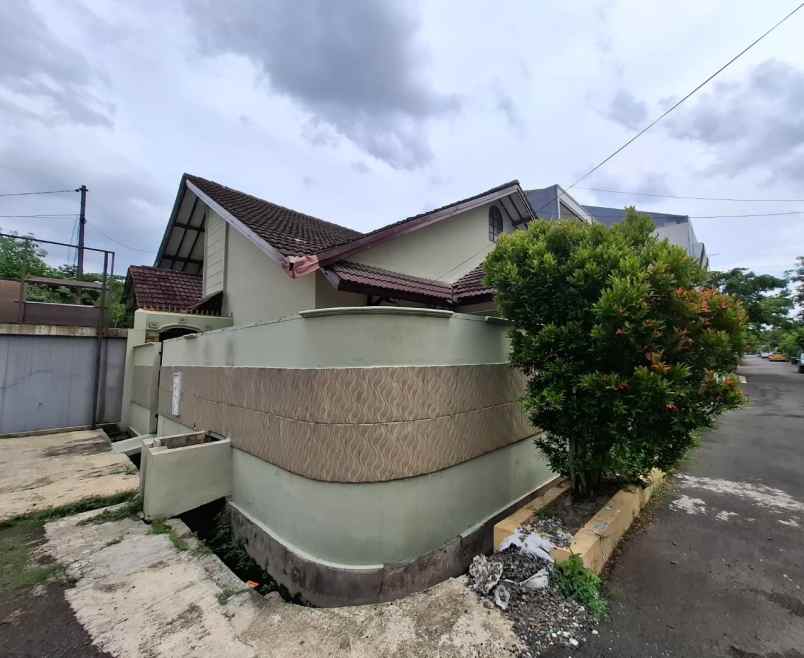 dijual rumah galaxy city