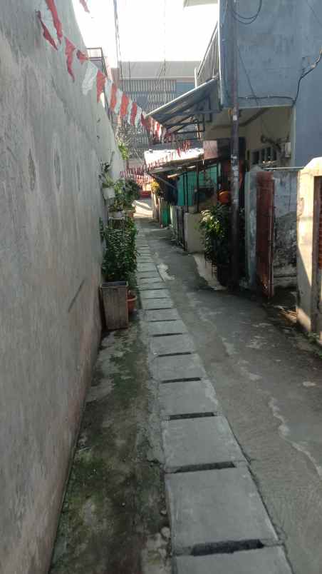 dijual rumah gang swadaya no 25 rt rw07