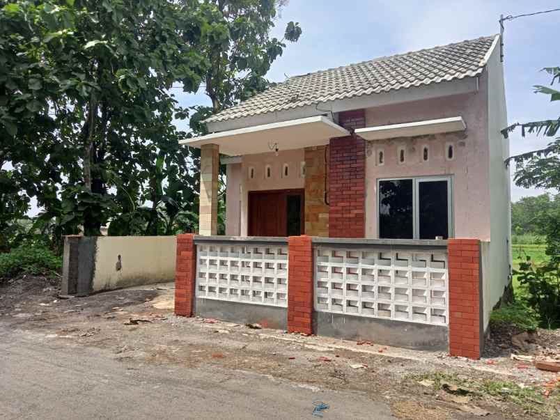 dijual rumah gatak karangdukuh