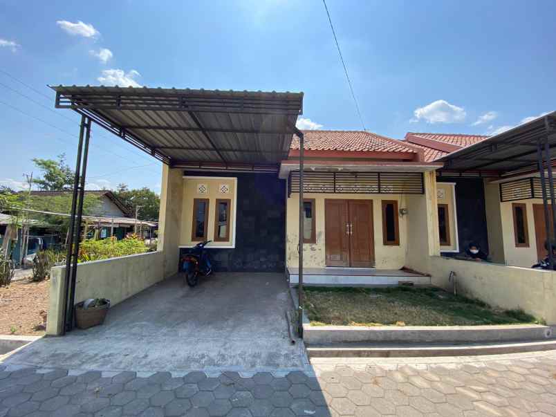 dijual rumah gledeg karanganom jatinom