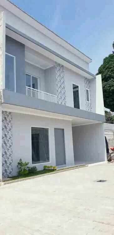 dijual rumah graha raya