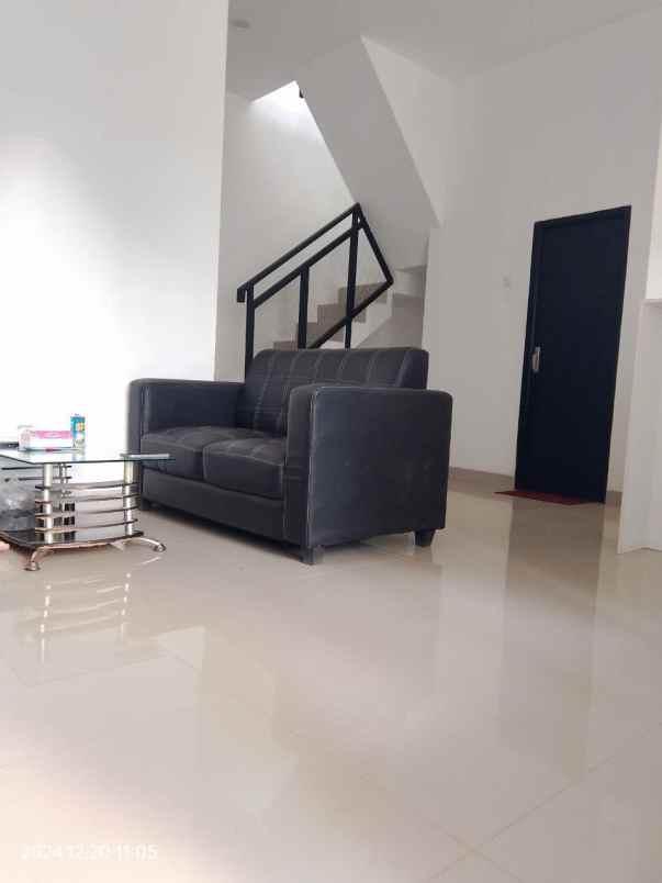 dijual rumah grand depok city area