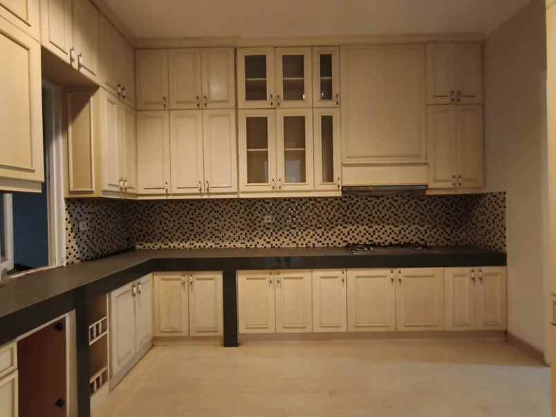 dijual rumah grand orchard kelapa gading