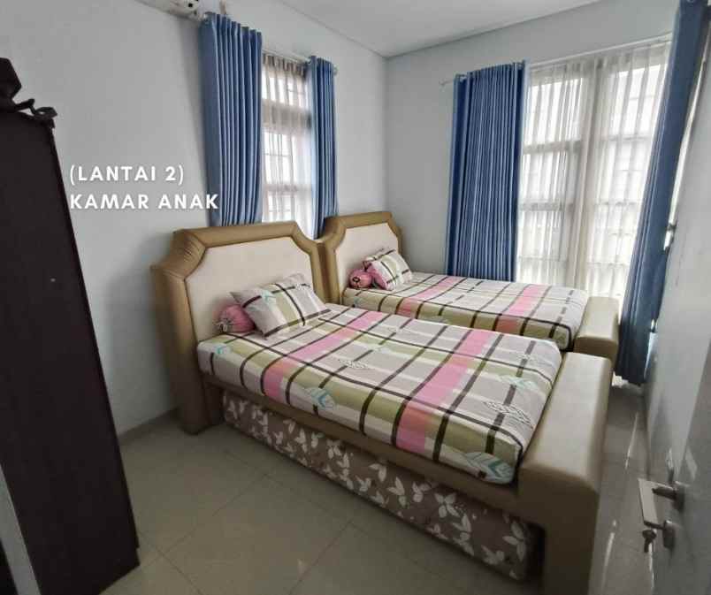 dijual rumah green hanjuang