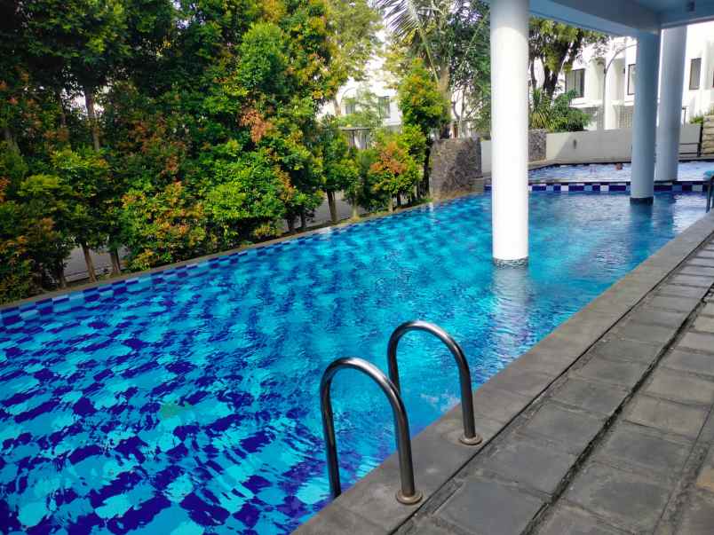 dijual rumah green serpong bintaro