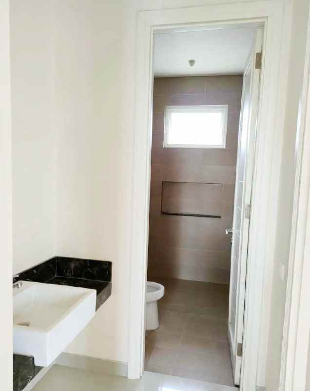 dijual rumah griya galaxy