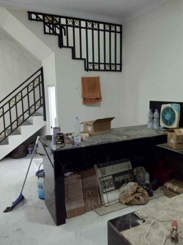 dijual rumah grogol pancoran mas depok