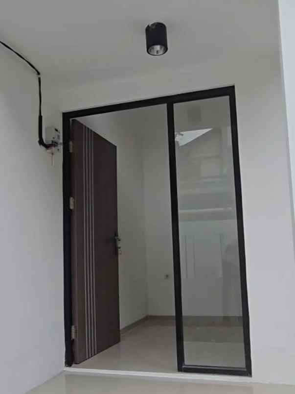 dijual rumah gunung anyar