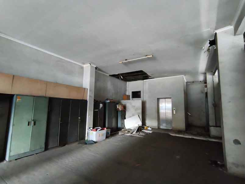 dijual rumah gunung sahari raya