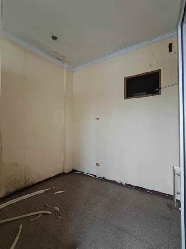 dijual rumah gunung sahari raya