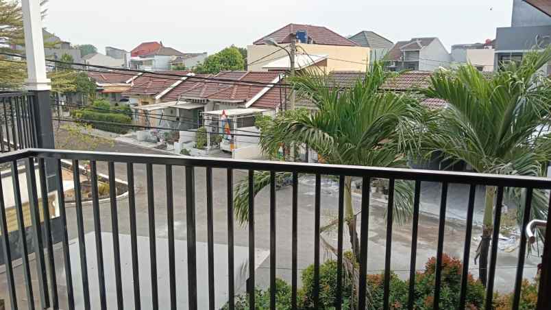 dijual rumah harapan indah cluster