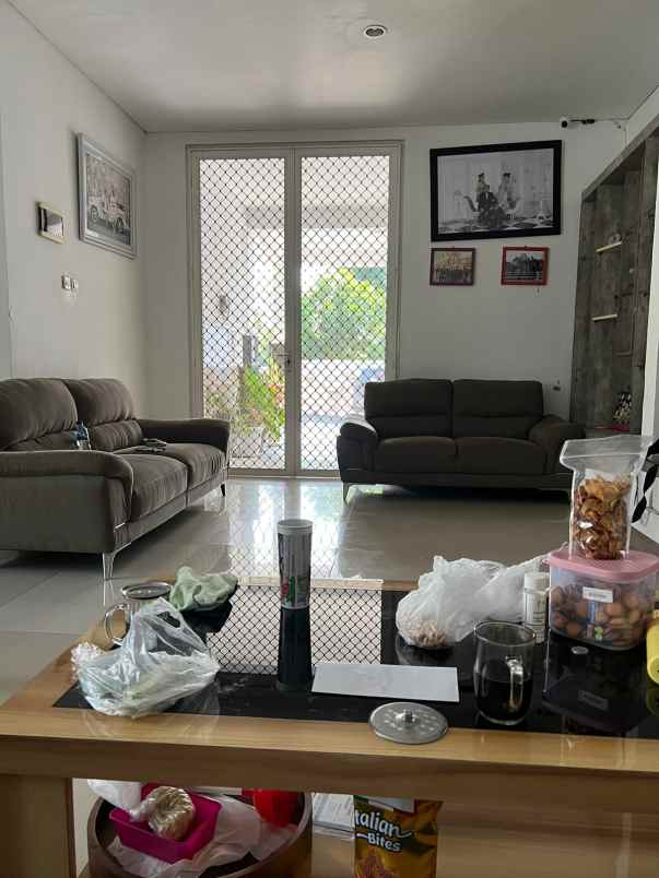 dijual rumah hook gyungsari surabaya