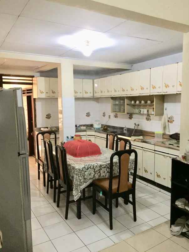 dijual rumah huni kos kosan di cempaka putih