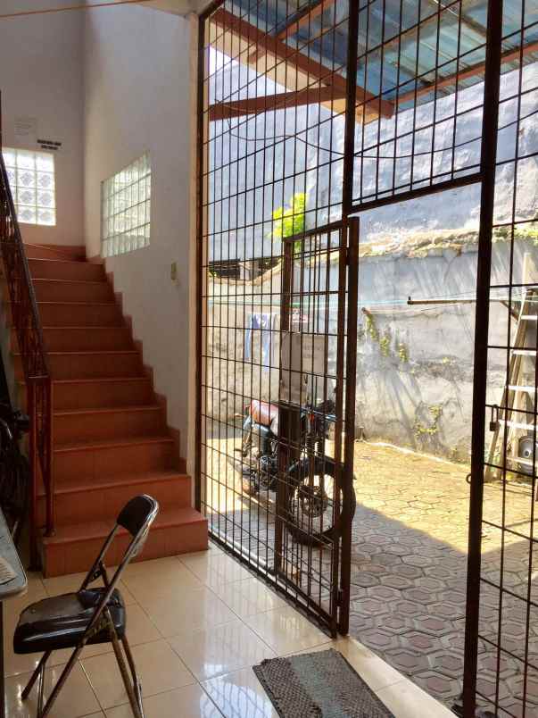 dijual rumah huni kos kosan di cempaka putih