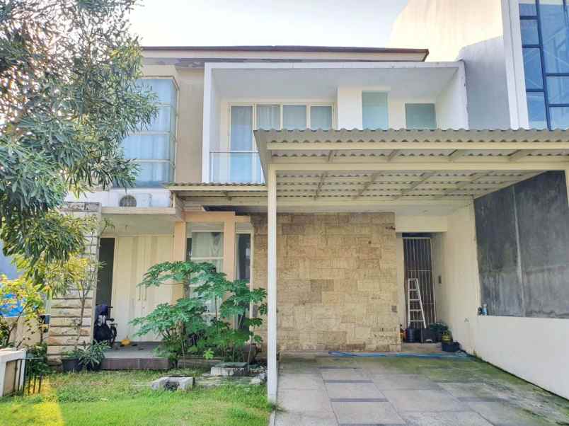 dijual rumah imperial beach