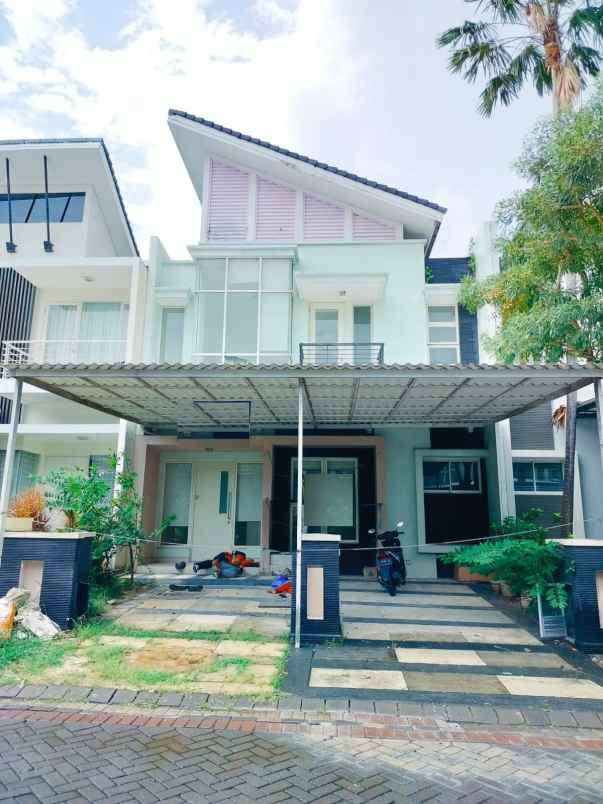 dijual rumah imperial golf pakuwon