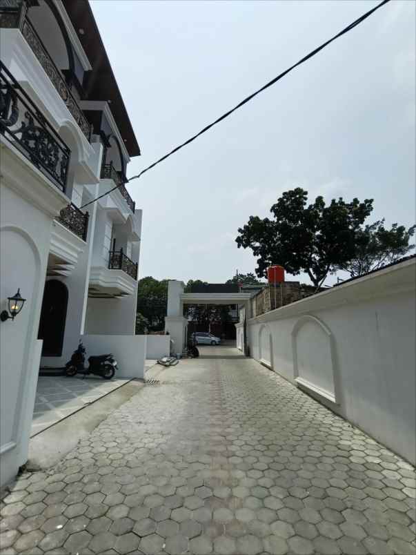 dijual rumah jagakarsa jaksel