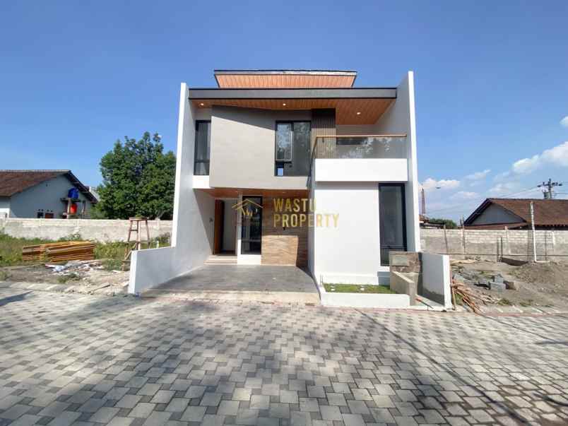 dijual rumah jalan besi jangkang