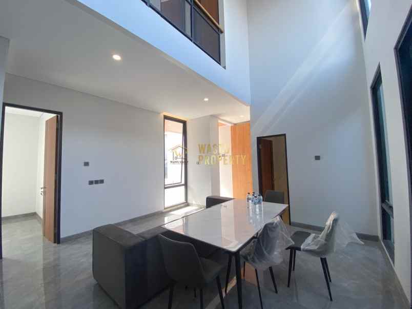 dijual rumah jalan besi jangkang