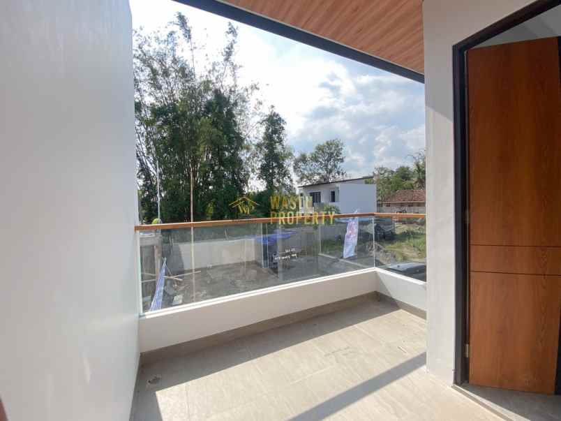 dijual rumah jalan besi jangkang