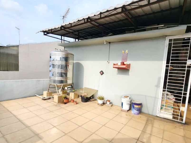 dijual rumah jalan bhayangkara