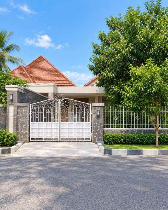 dijual rumah jalan doho tegalsari