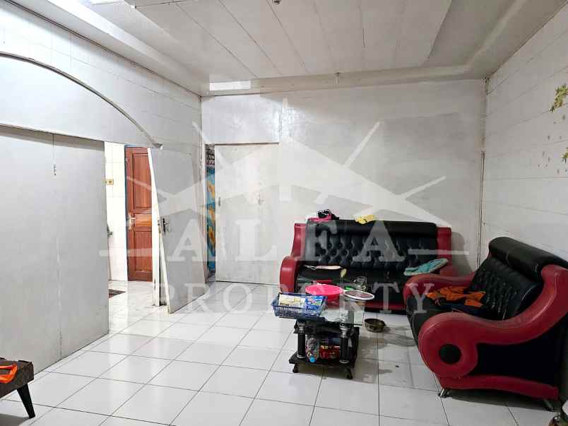 dijual rumah jalan gajahmada 20 kota pontianak